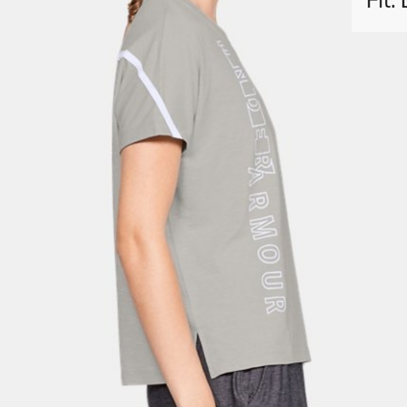 🆕️ Under Armour Longer Graphic Tee - Picture 3 of 7